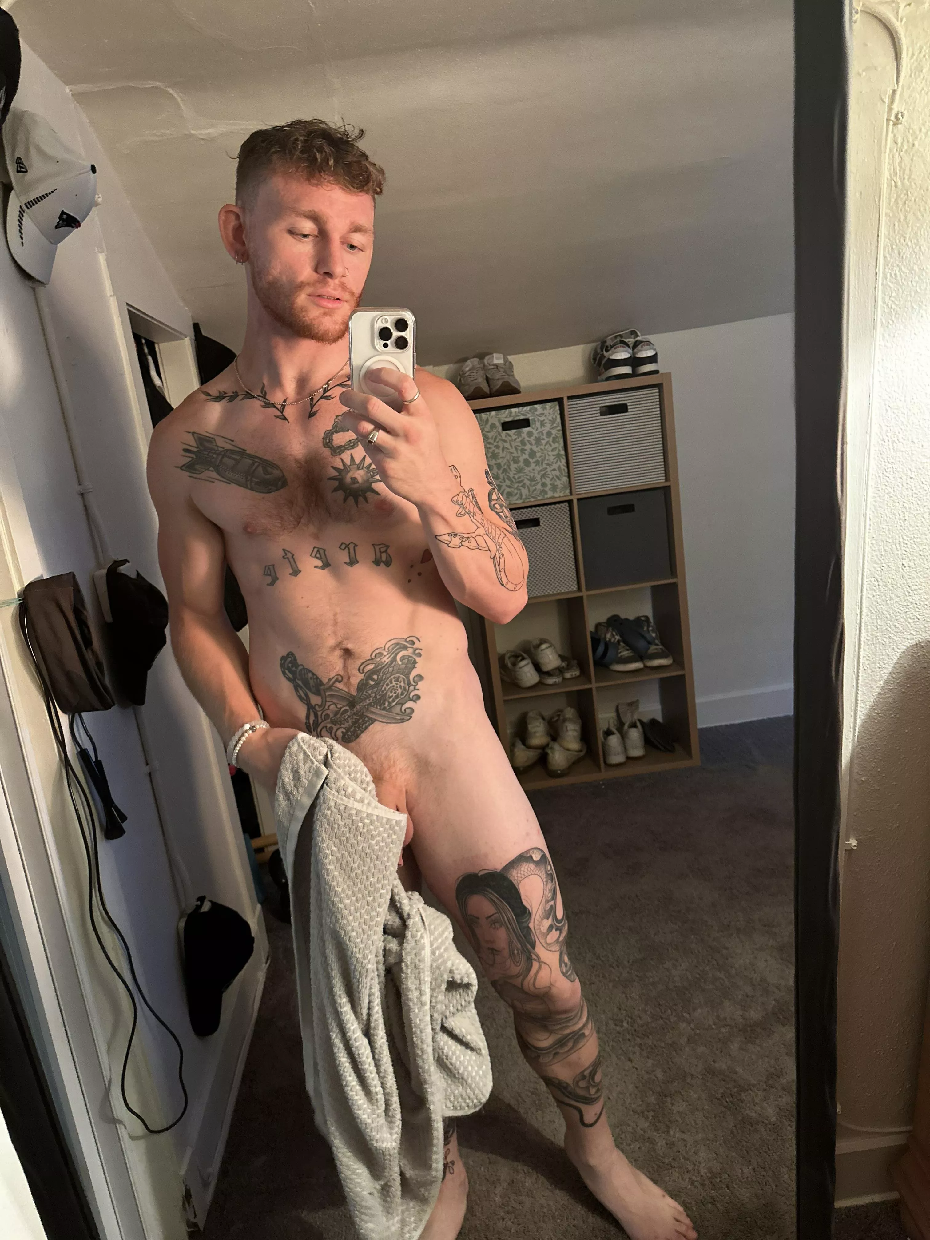 Should I drop the towel bro? [26] posted by TheWayneBoston