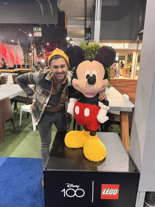 Today I met Mickey at LegoWorld by michelberg99