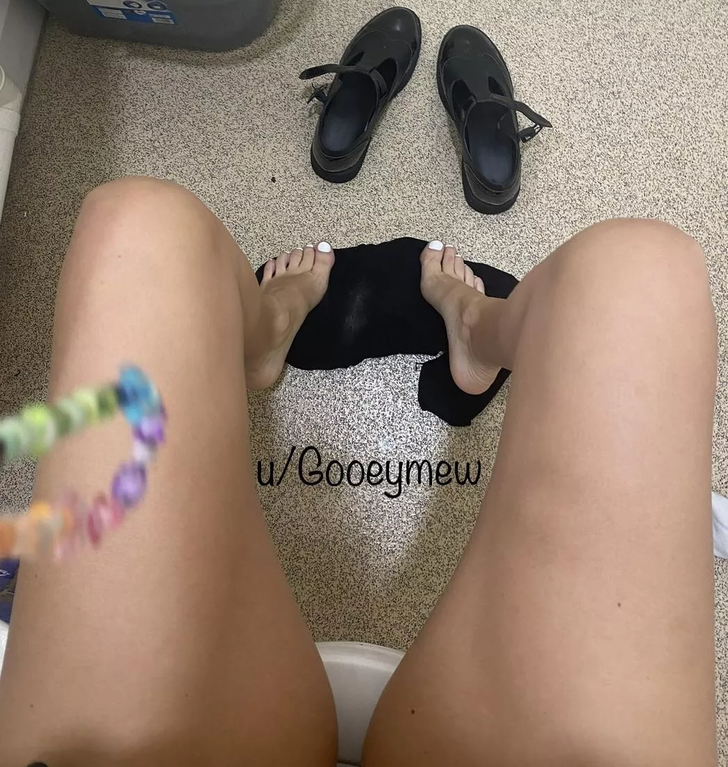 Toes and a dirty gusset.. I’m a good girl, I promise 😇 posted by Gooeymew