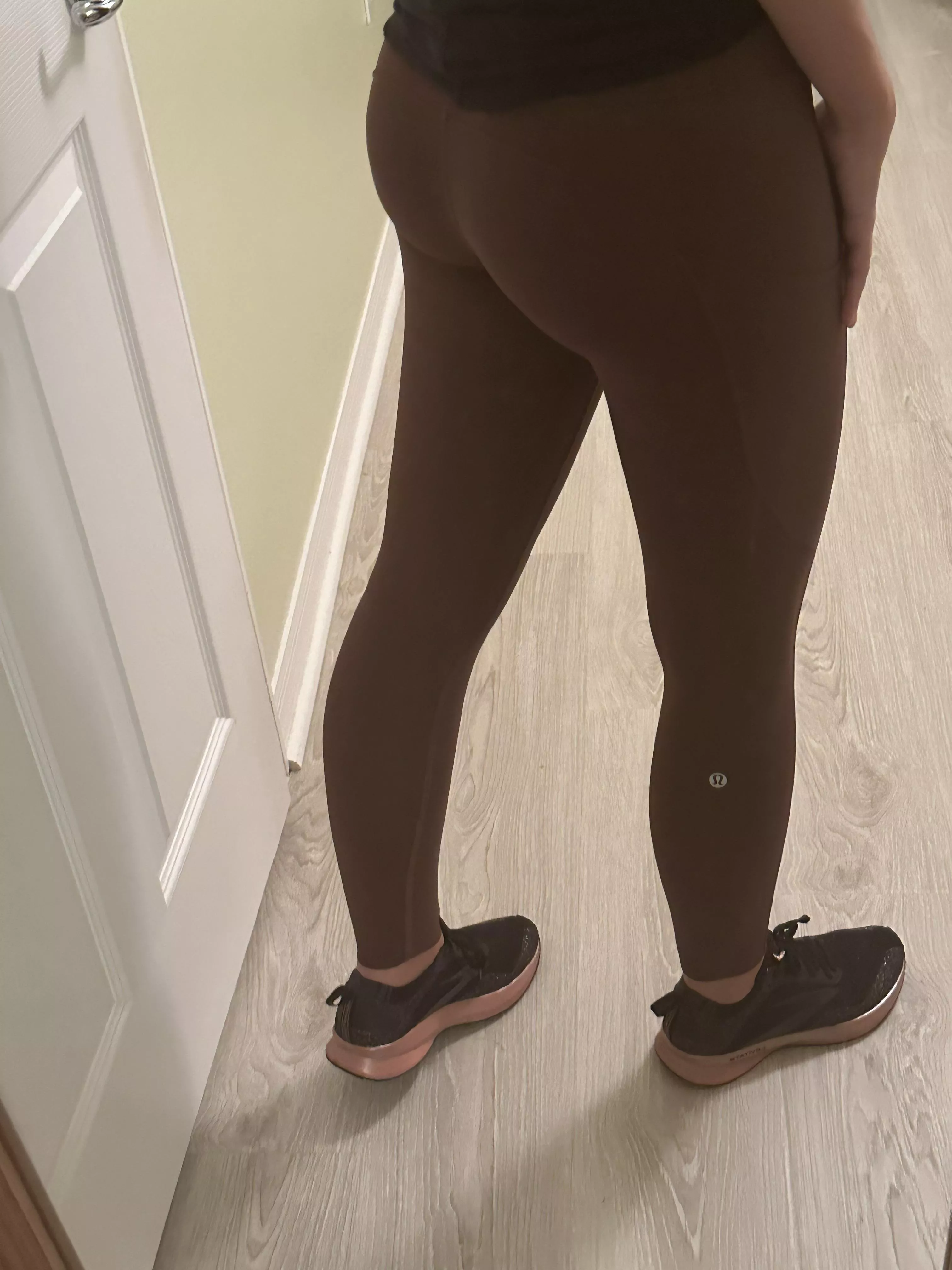 Trying to focus on working out the booty more at the gym posted by starskynight