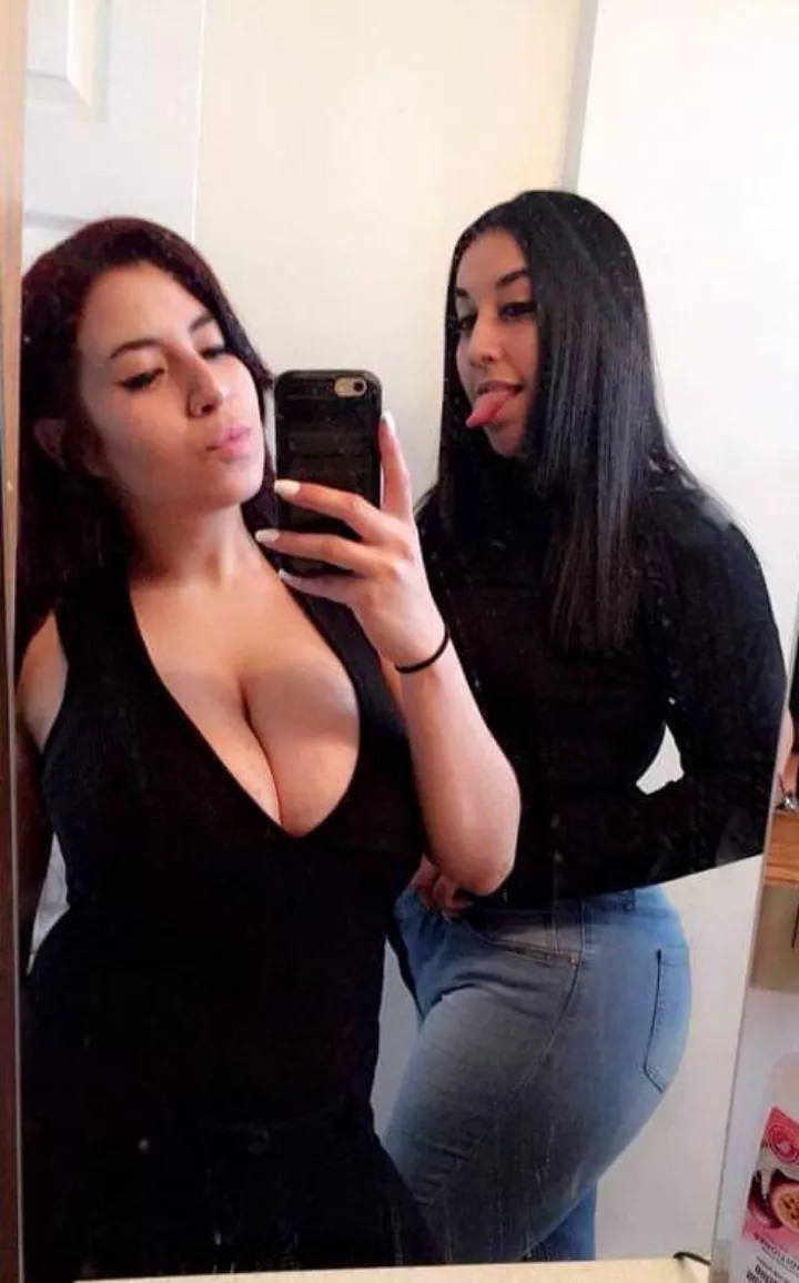 Udders posted by mis_polainas