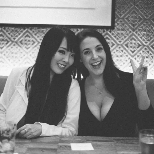 #WCW Angela White and Hitomi Tanaka 🇯🇵🇦🇺✌️ by Divhul