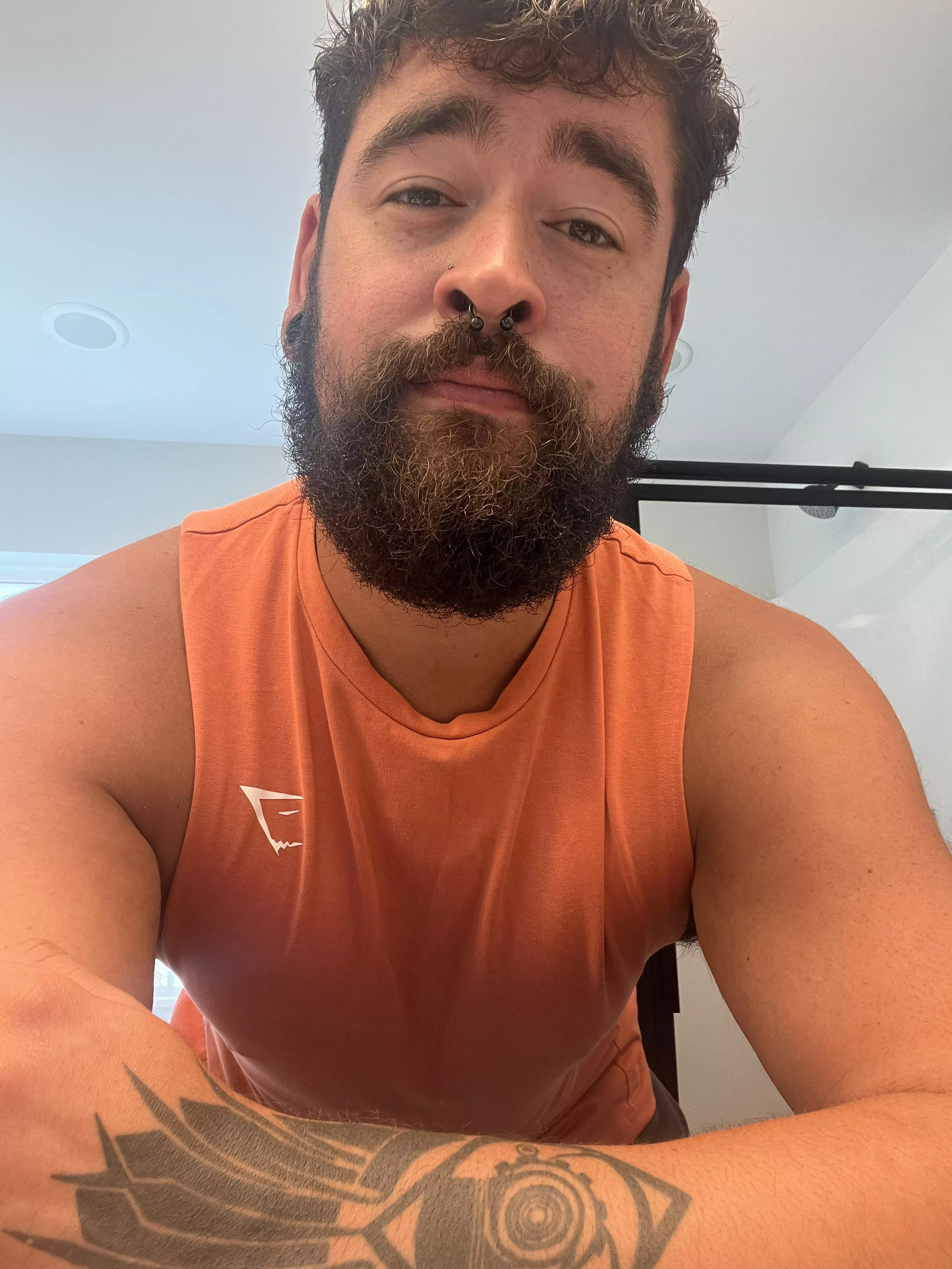 Well, D2 is taking too long to load up, so I’ll hit the gym instead. It’s Spooopy Season in Destiny posted by SouthernSendPie