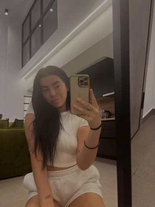 All white IUTR by NaomiSchuppe