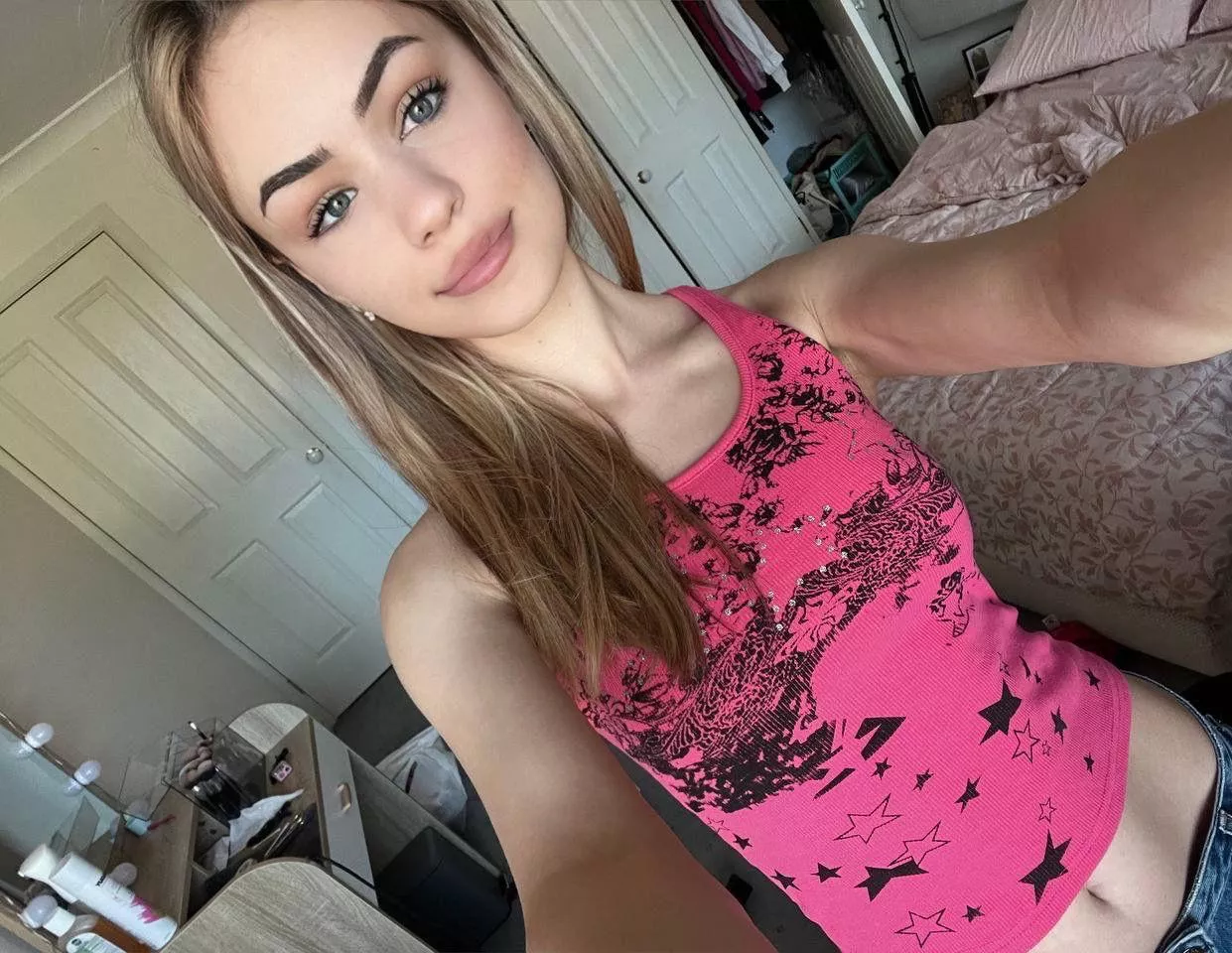 Am i your favourite blondie :) posted by doll_eyesblue