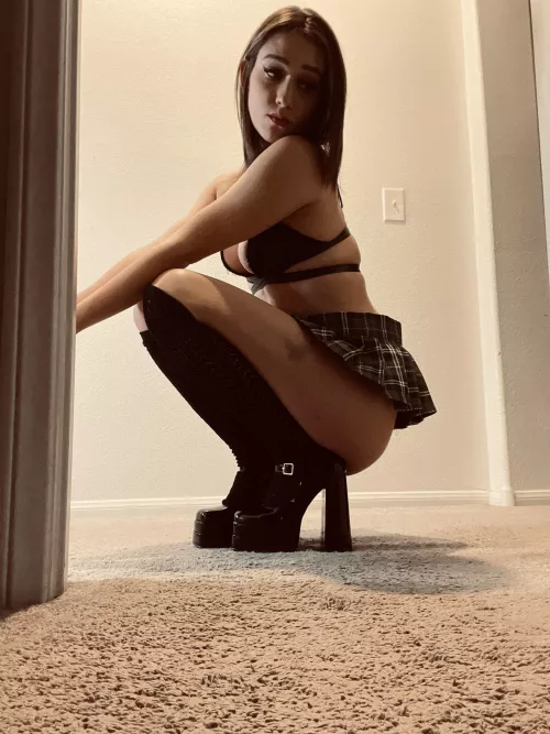 🤓 deep in thought by Gypsysouls28