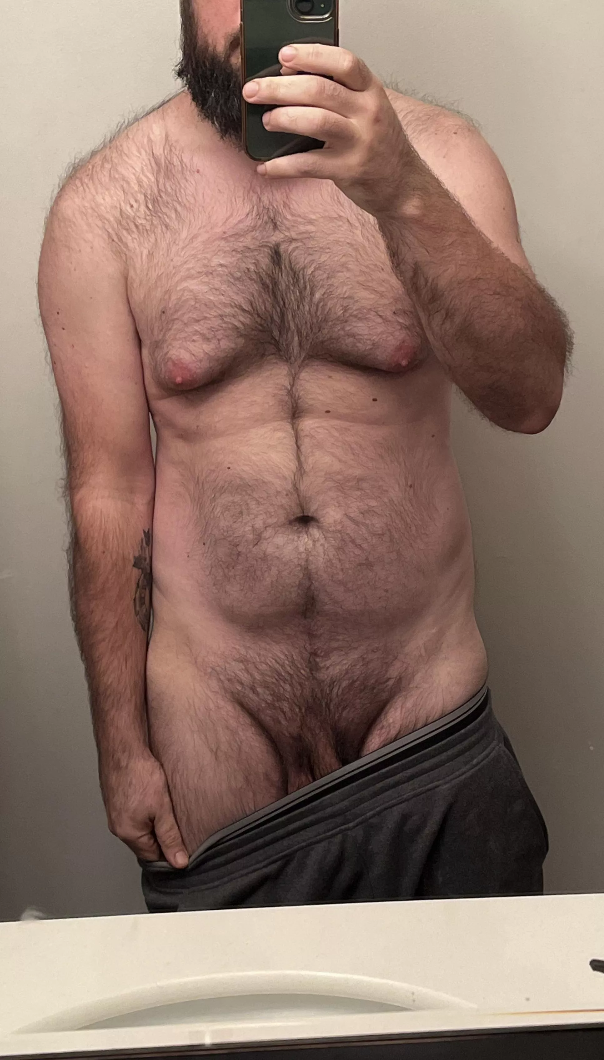Don’t get many comments on my dad bod. How am I doing? posted by 133DadBodJay