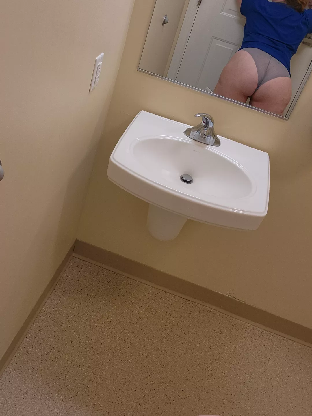 Good morning from naughty nurse. Hope whom ever else is on third shift if having fun! posted by trippytippy89