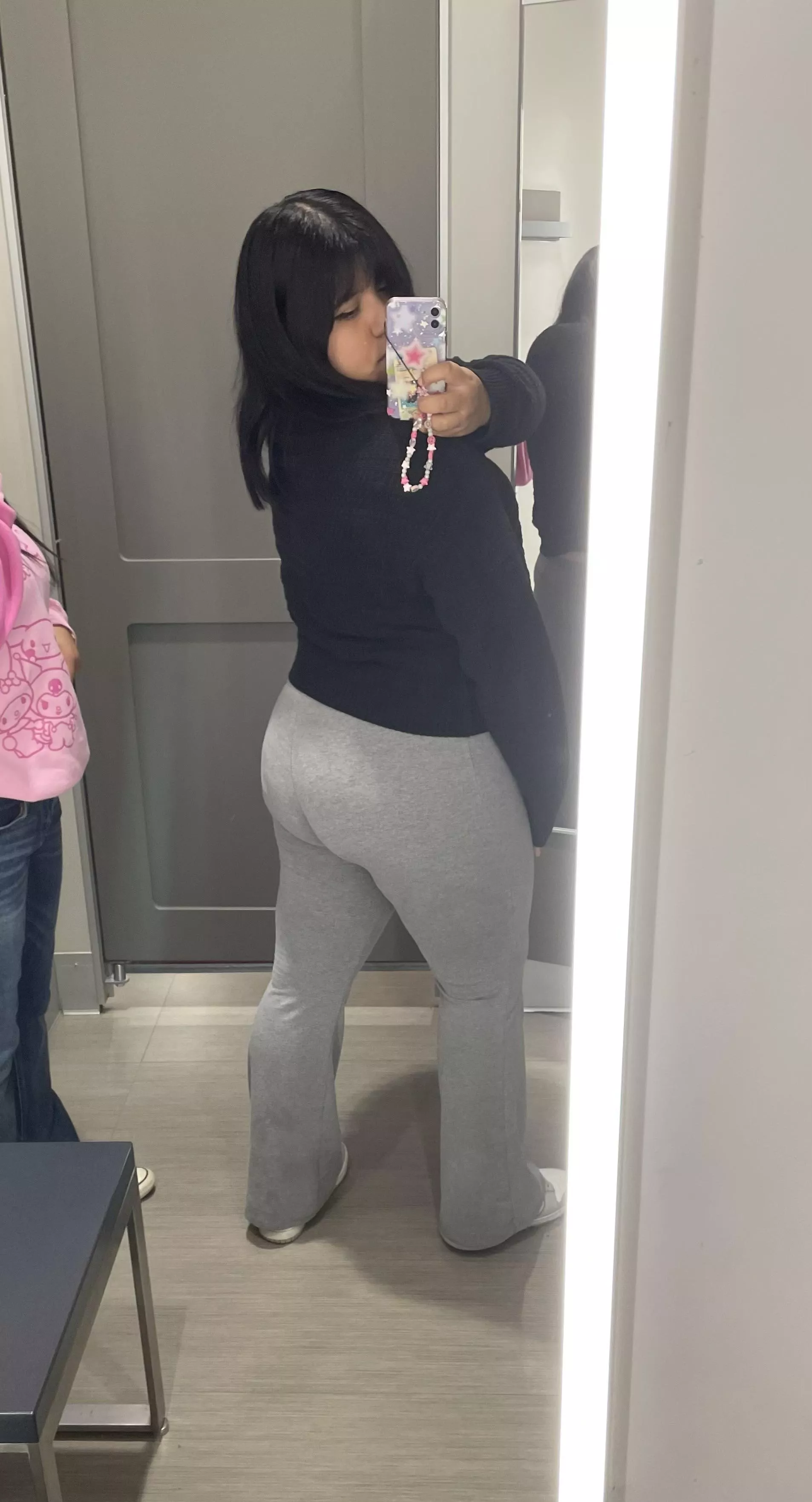 Gray leggings :) posted by Crypt1czz_