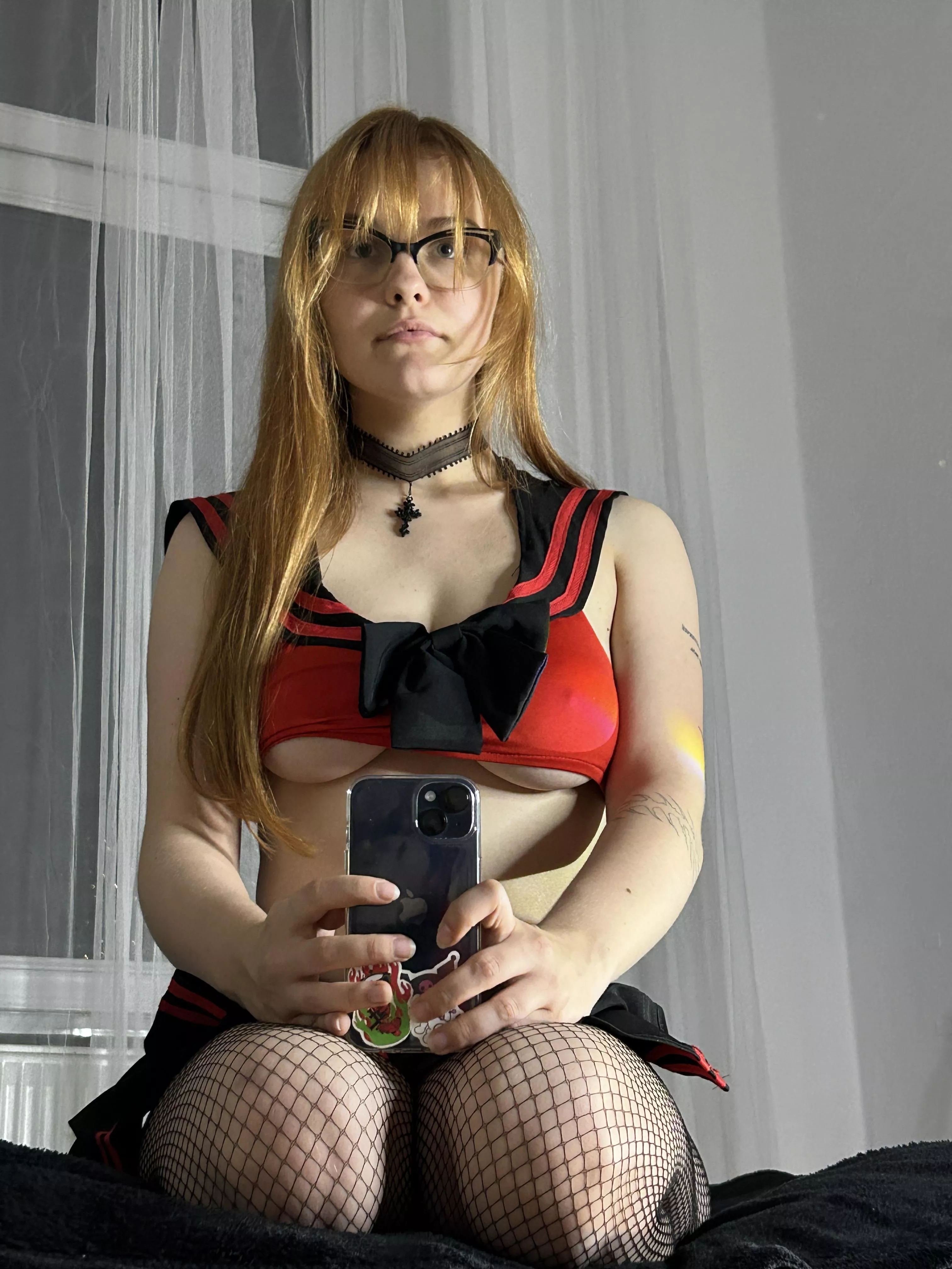 How does red with black college look fits me posted by sweetiegirl212