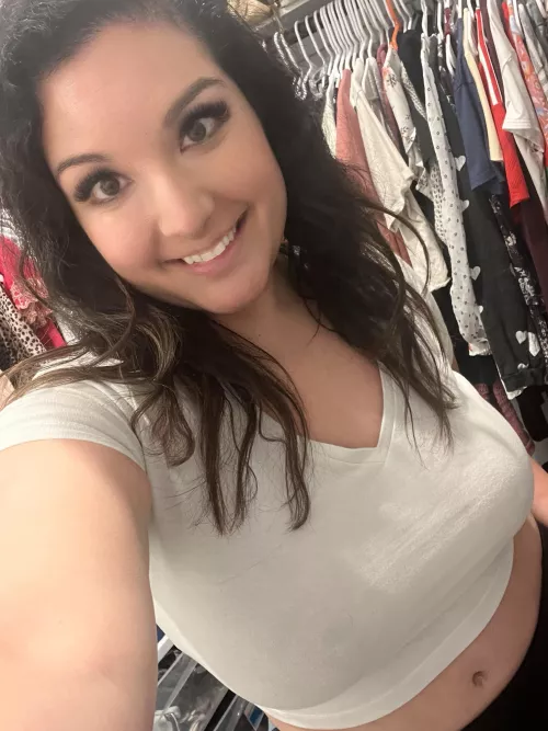 I don’t think anyone can tell I’m not wearing a bra by sexxymilf1030