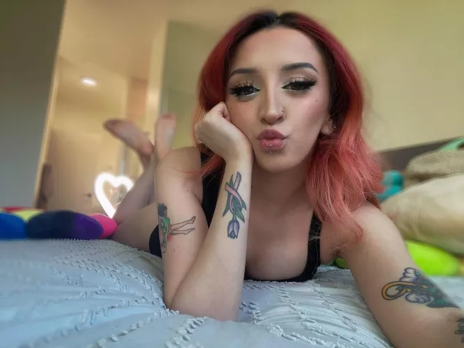 ill do it better than your boring girlfriend! 😈😈 [cam] [dom] [gfe] [sext] [pic] [rate] [vid] (pricing below) by tuttiifruttiibaby