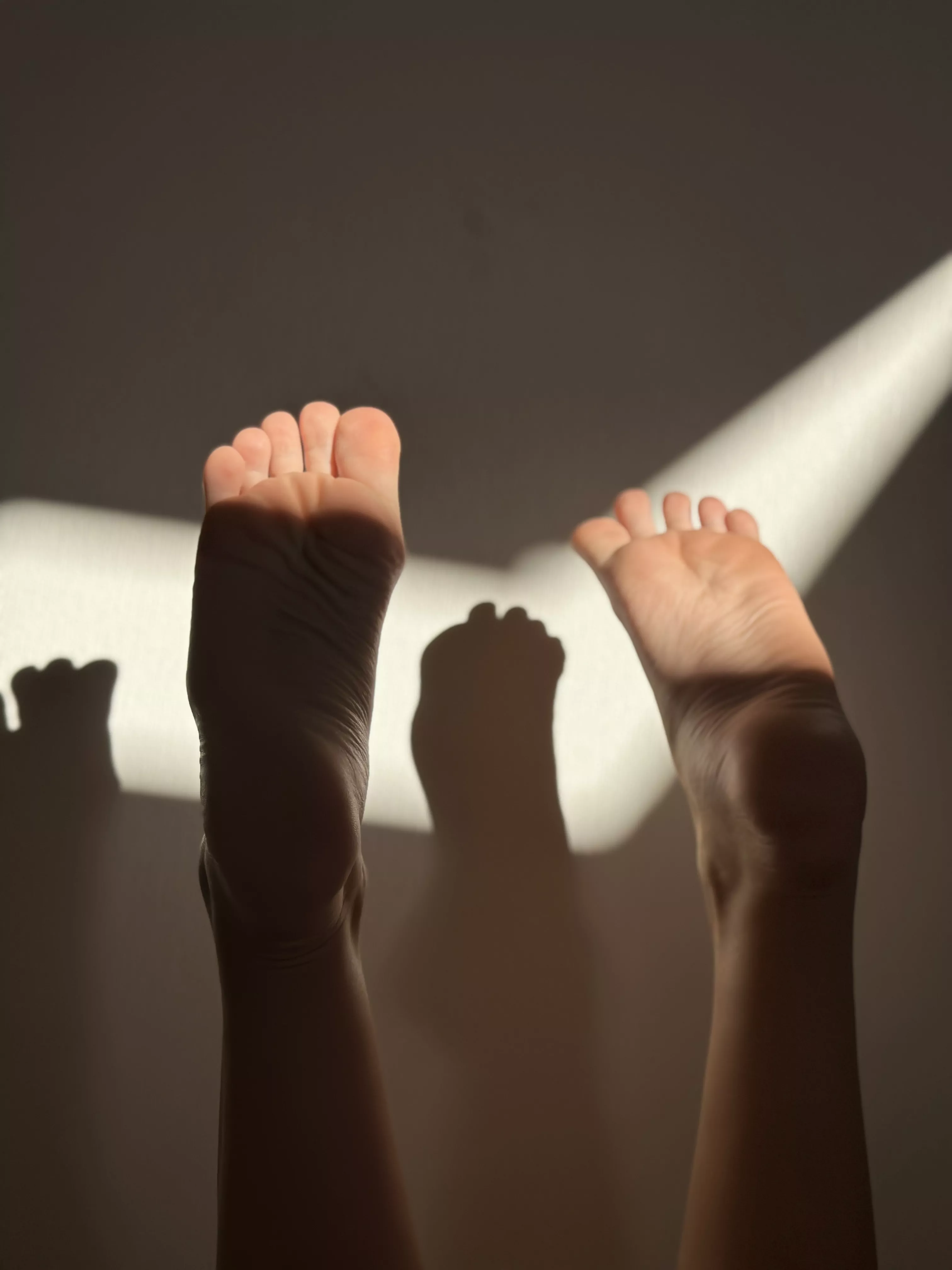 I'm lying down resting after a hard day, you also relax posted by Nowdissolve97