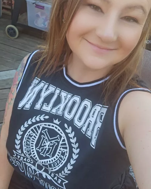 Let's be friends by Lexieof9888