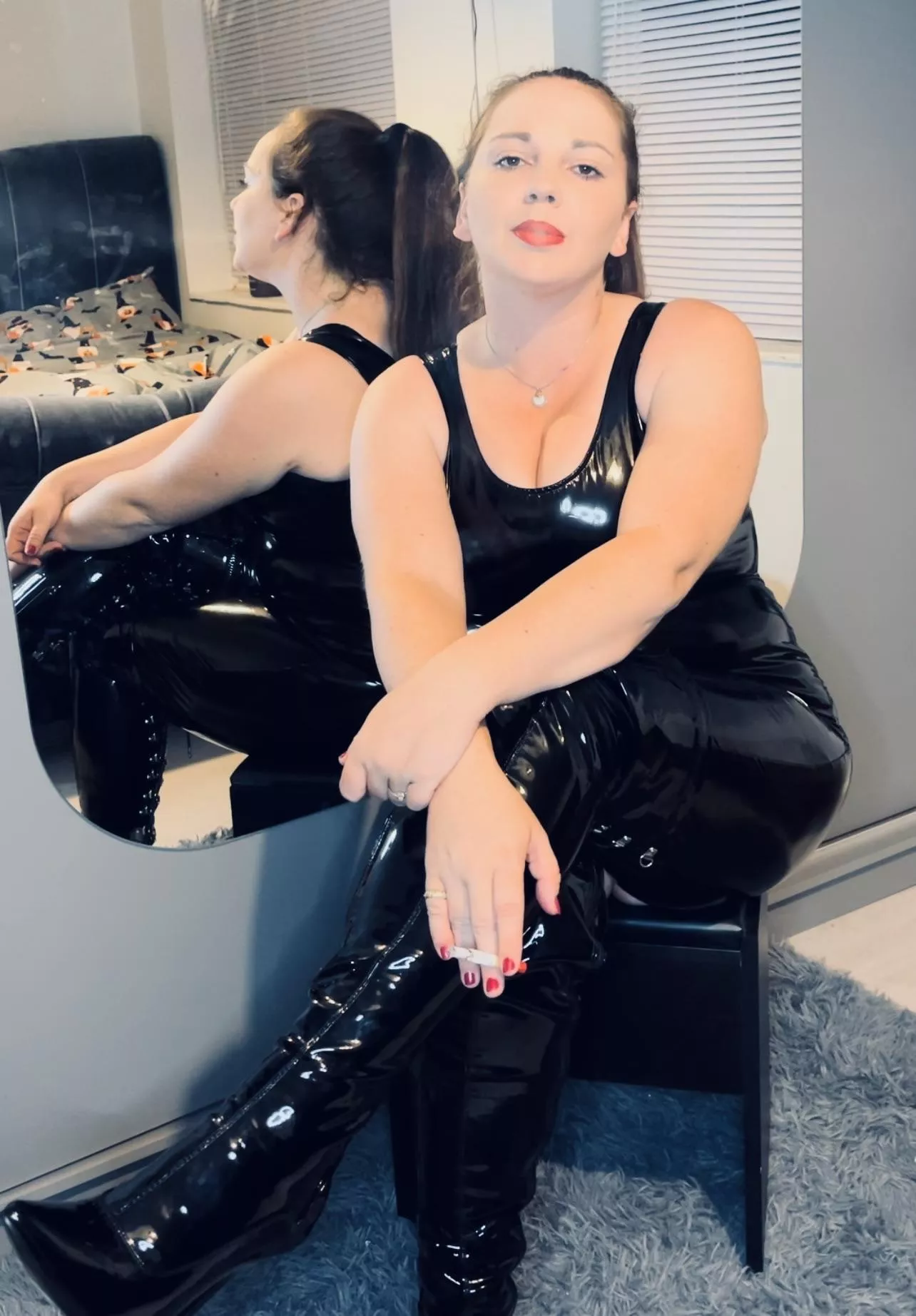 Morning 💋 posted by Phoebesmokes4you