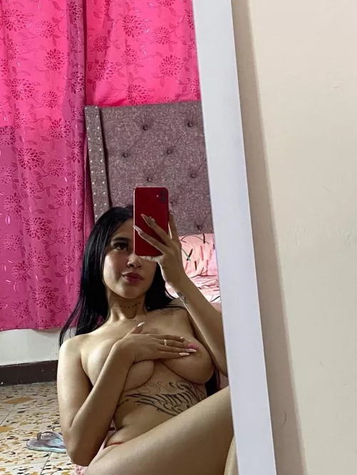 Need a man who loves small Latina women by RickieBrockman