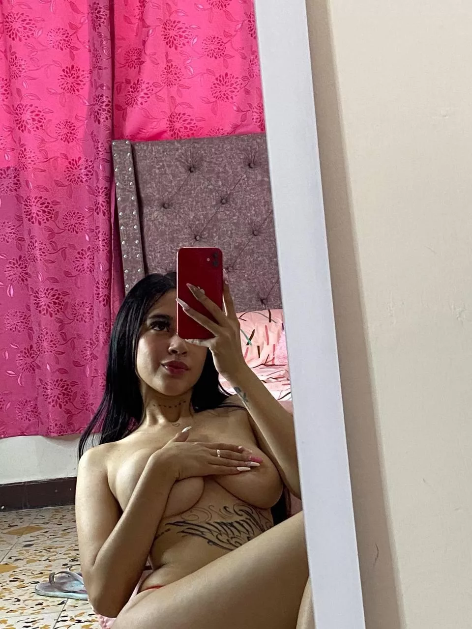 Need a man who loves small Latina women posted by RickieBrockman