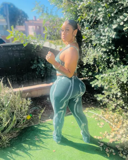 Overhang! by playhousericky