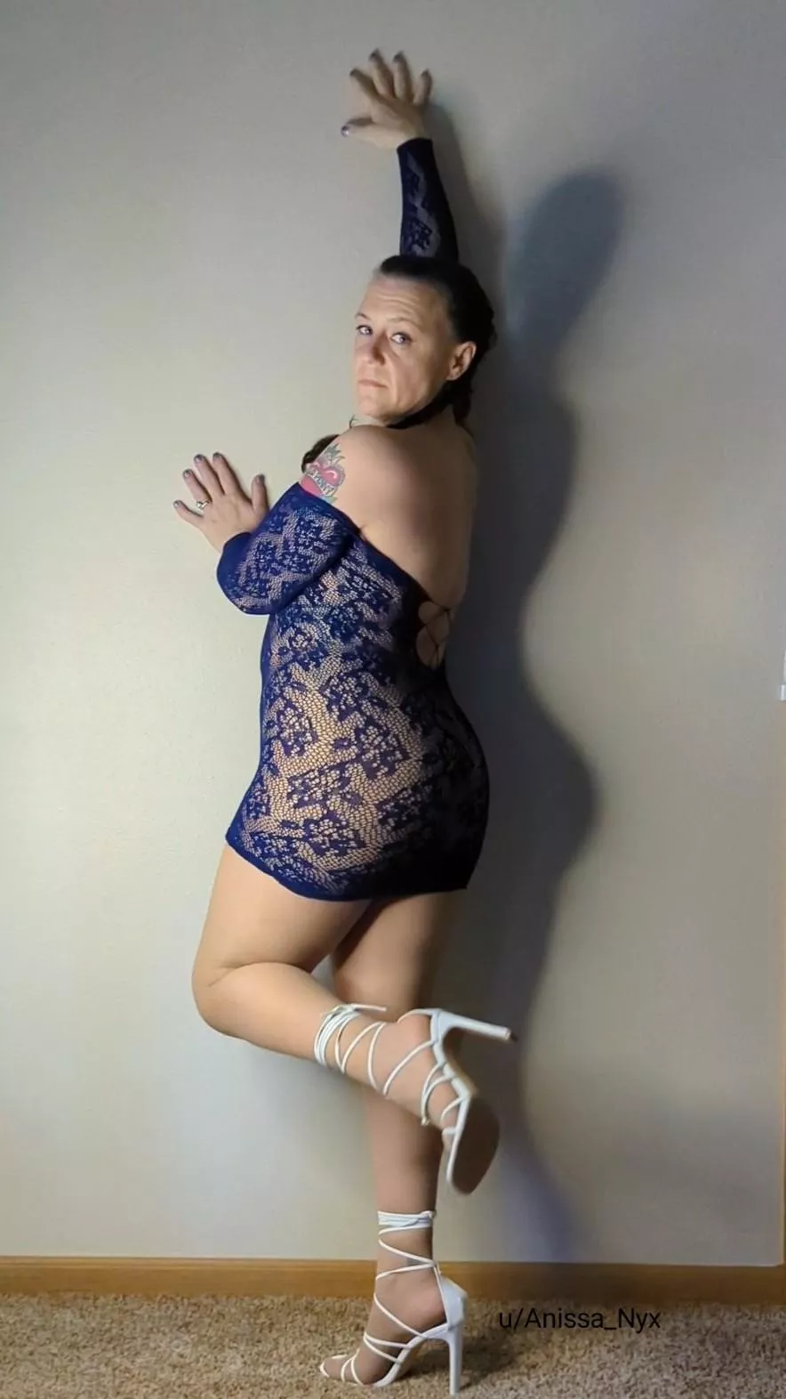 Perfectly curvy 💙 posted by Anissa_Nyx