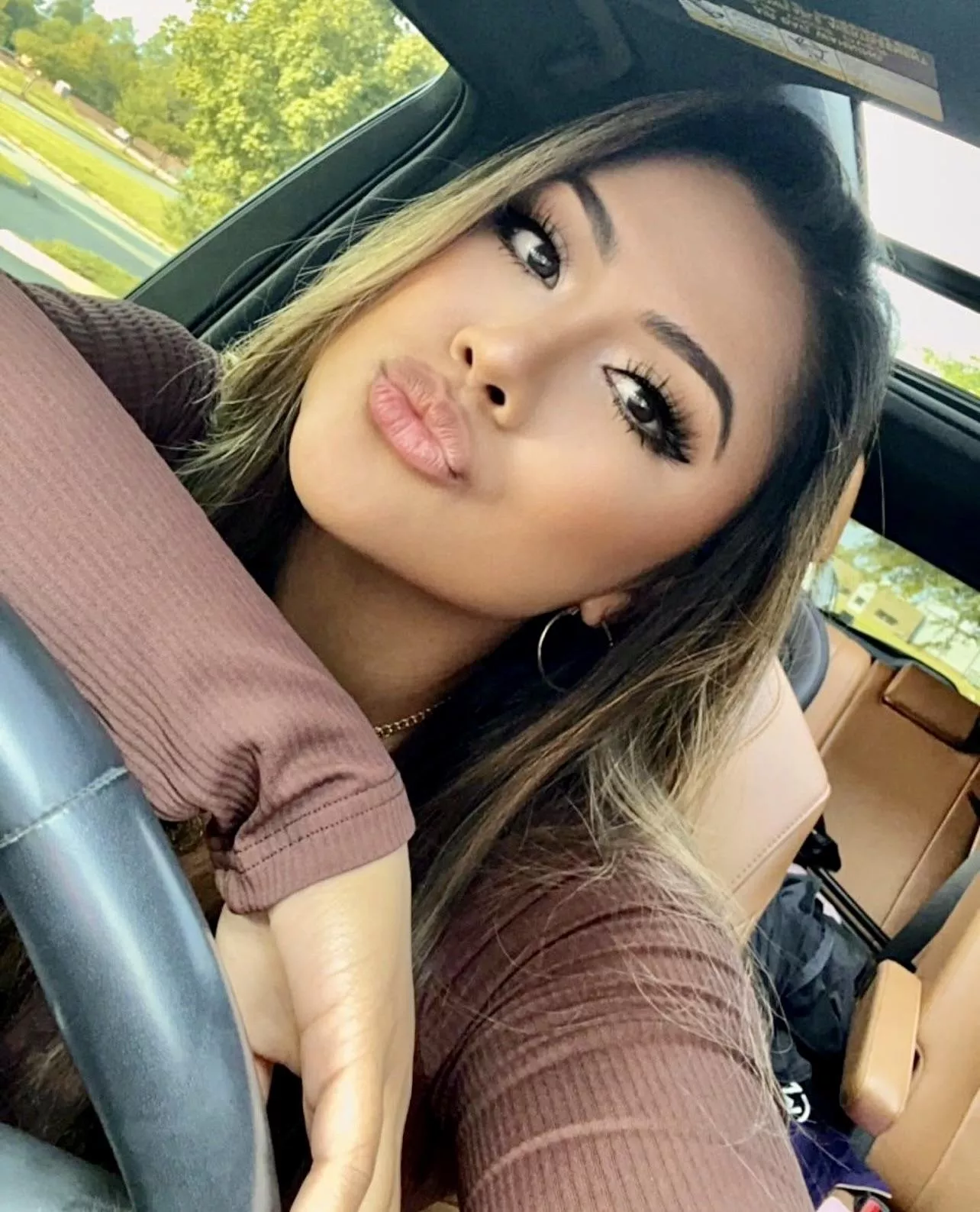 Pout posted by lonelyalbuq