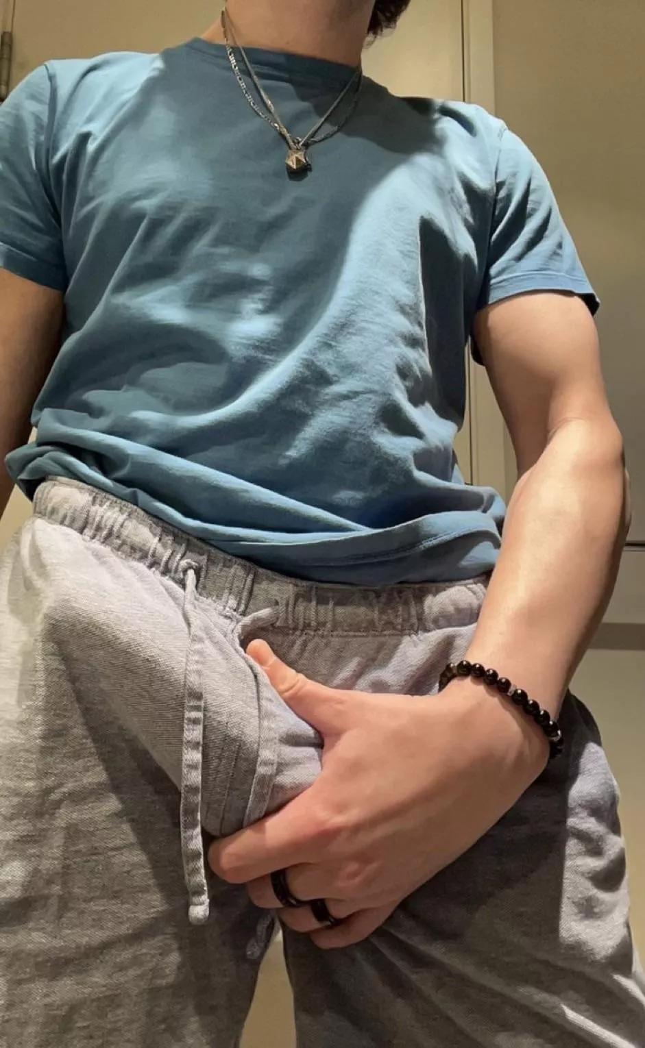 Try and deepthroat daddy’s cock posted by Iqqz