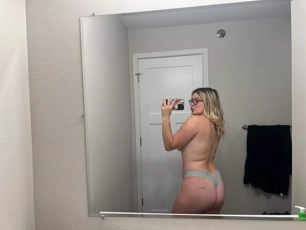 what first came to mind when you see these white cheeks posted by OkGrapfruit