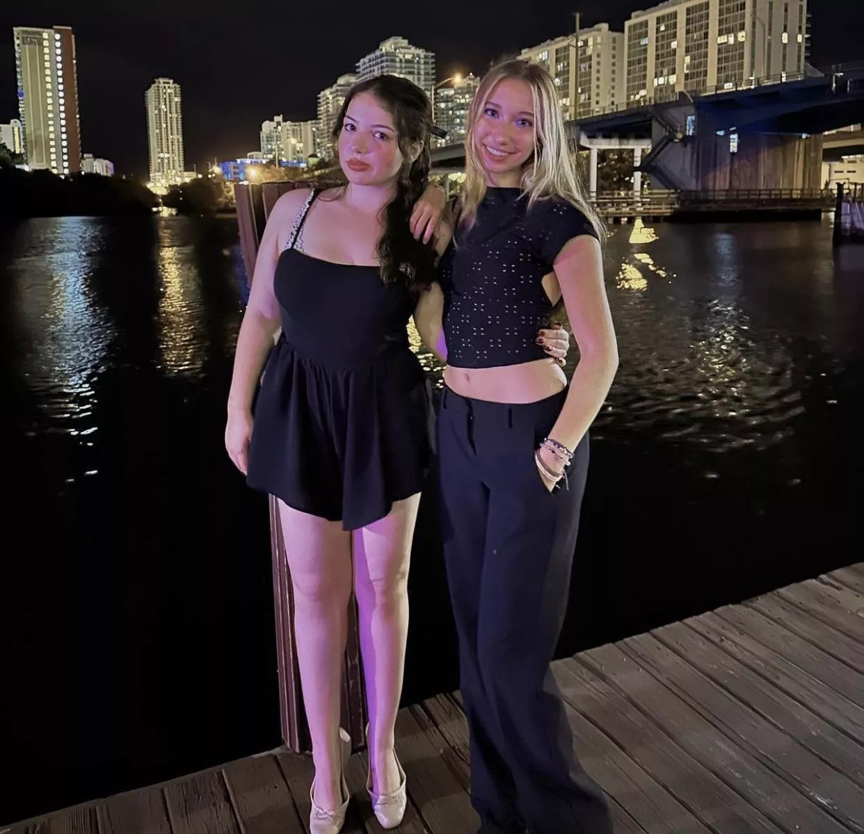 Blonde or brunette [2] posted by Responsible_Soil74