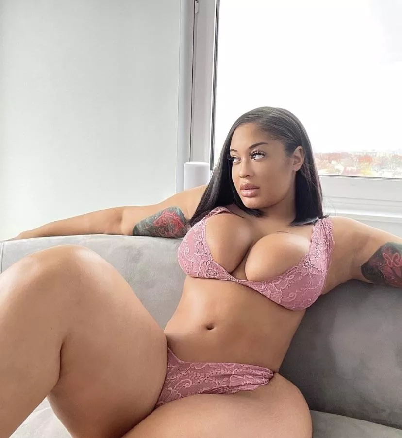 Chilling posted by ManufacturerThen9833