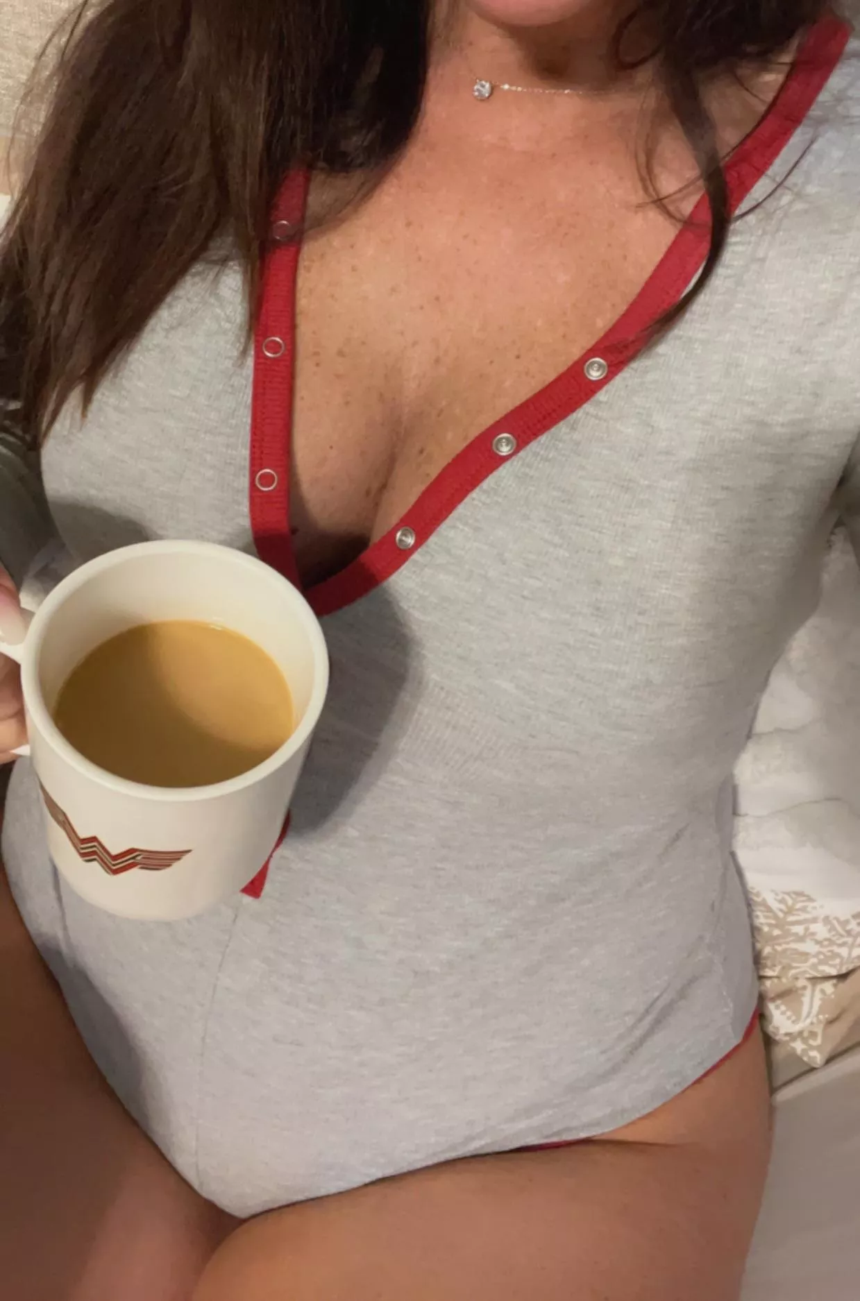 Chilly weather = longer mornings in bed and warmer pjs posted by milfbelleblakely