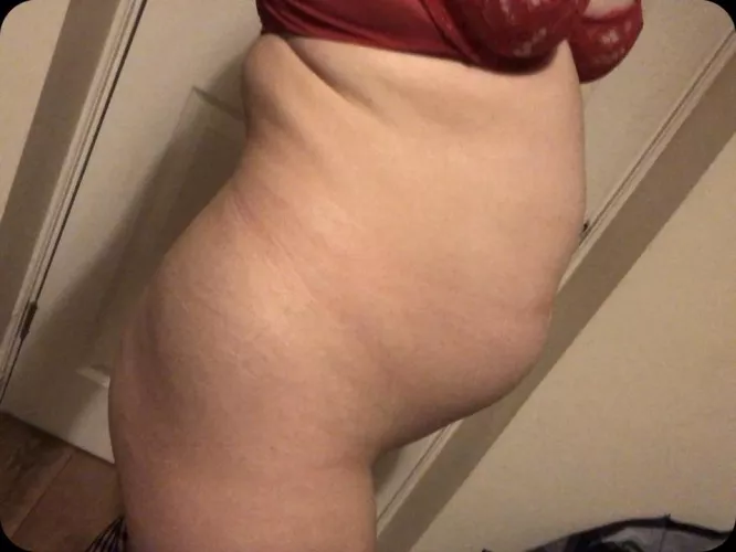 F(l)atter than ever ! You’d think I’d be getting big eating so much but still a skinny skinny girl by Ok-Coat-2934