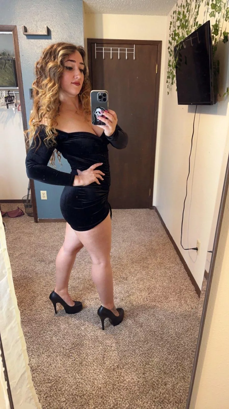 Had this dress for years! Still fits 37f posted by avavette81