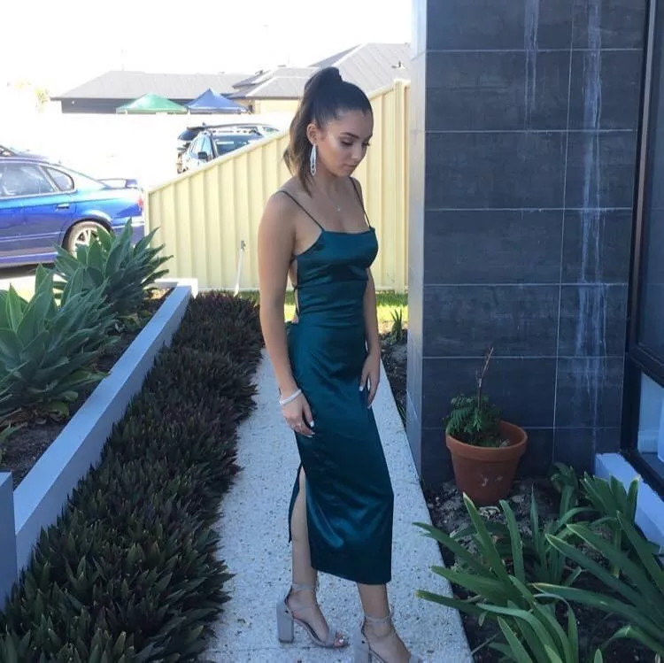 I love tight satin dresses posted by seany_satin