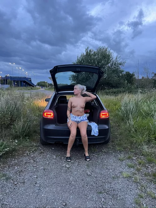 I need a volunteer to fuck me in public ❤️ by Ebl21x