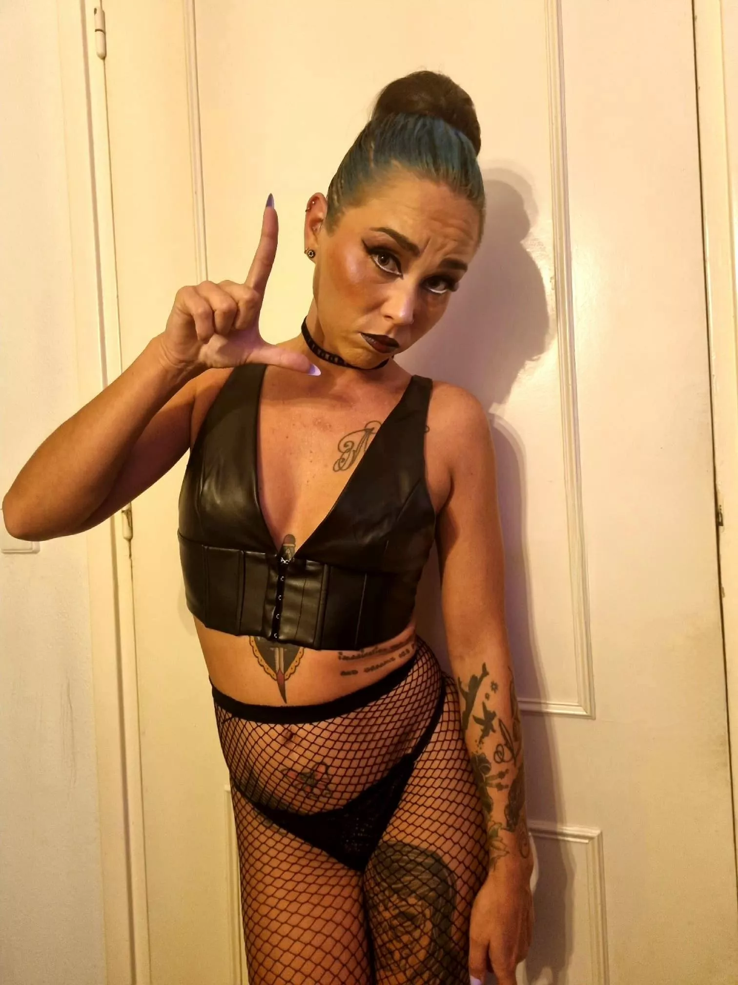 I want my leather and layex obsession subfunded. posted by TinkerbellOF