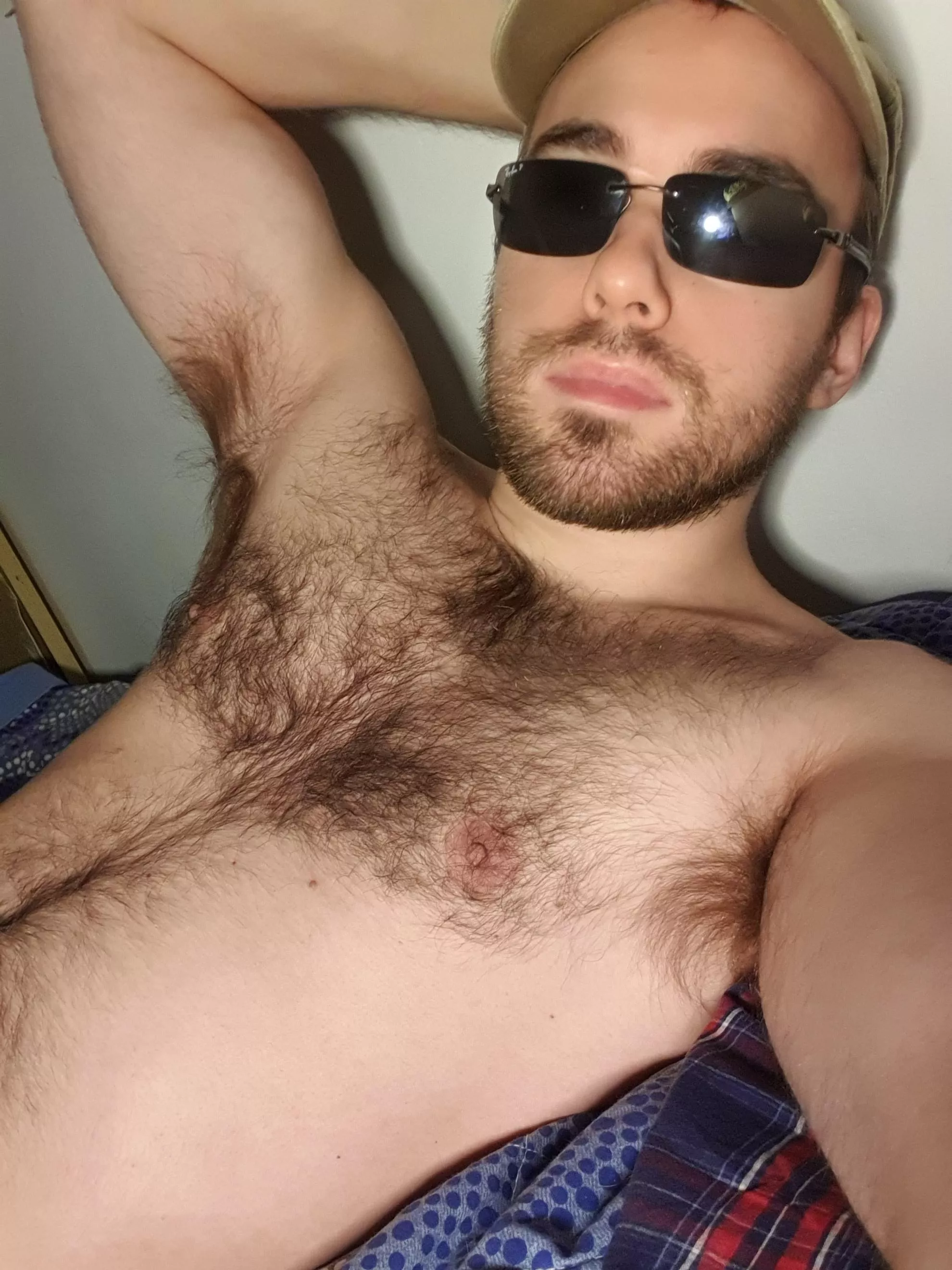 I'm waiting you to worship me posted by Naughty_Alex1