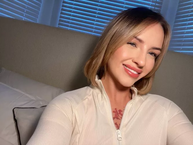 IUTR by nicoleharriiss