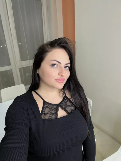 IUTR 🖤 by NikkiDanielzz