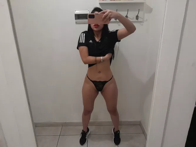 Latina fittnes , I love my crop by Aritabonjovi