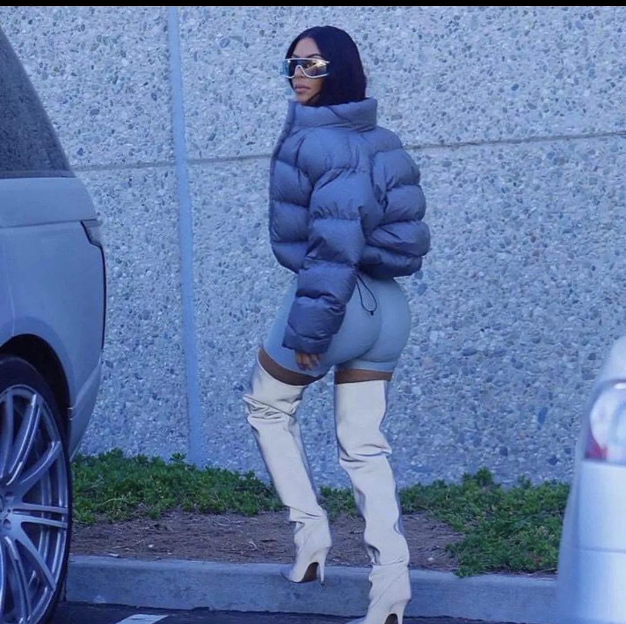 Love how round it is 🍑 posted by Nickibuttsniffer