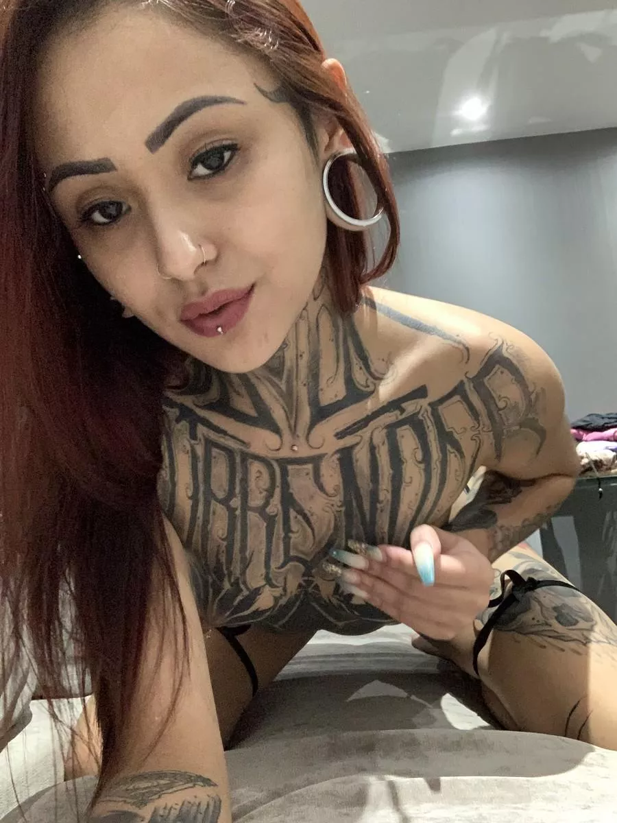 love older men who are obsessed with eating asian pussy posted by vivi-matos