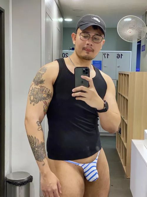 Only wear thongs from now on? by pjockb