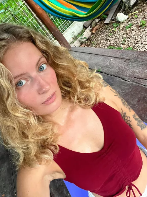 Too sweaty for a bra by liapixie92