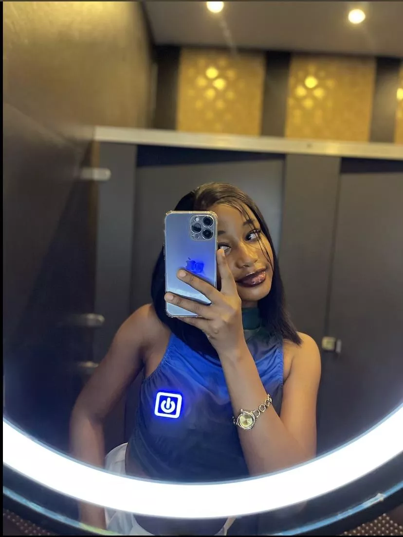 Would you have me for lunch? posted by MeaWerner