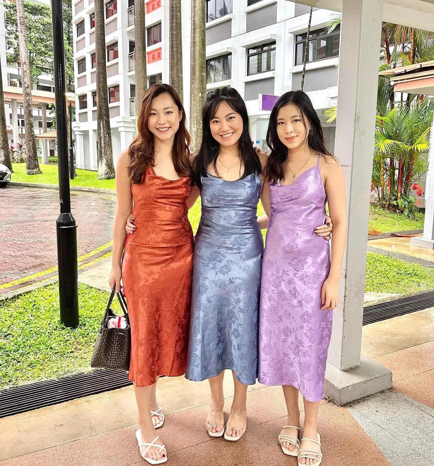 3 sisters for your choosing posted by paperstarred