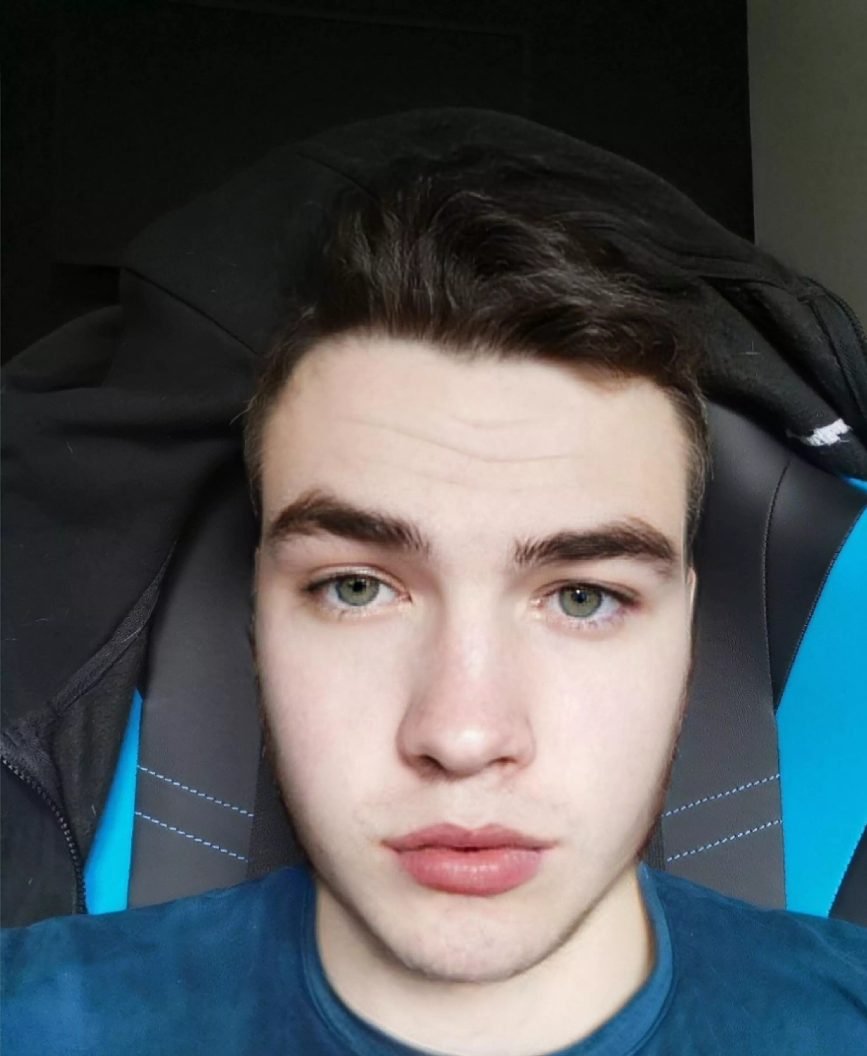 Curious guy wondering if I'd be hot to guys 🙈 posted by ohweredoingthat