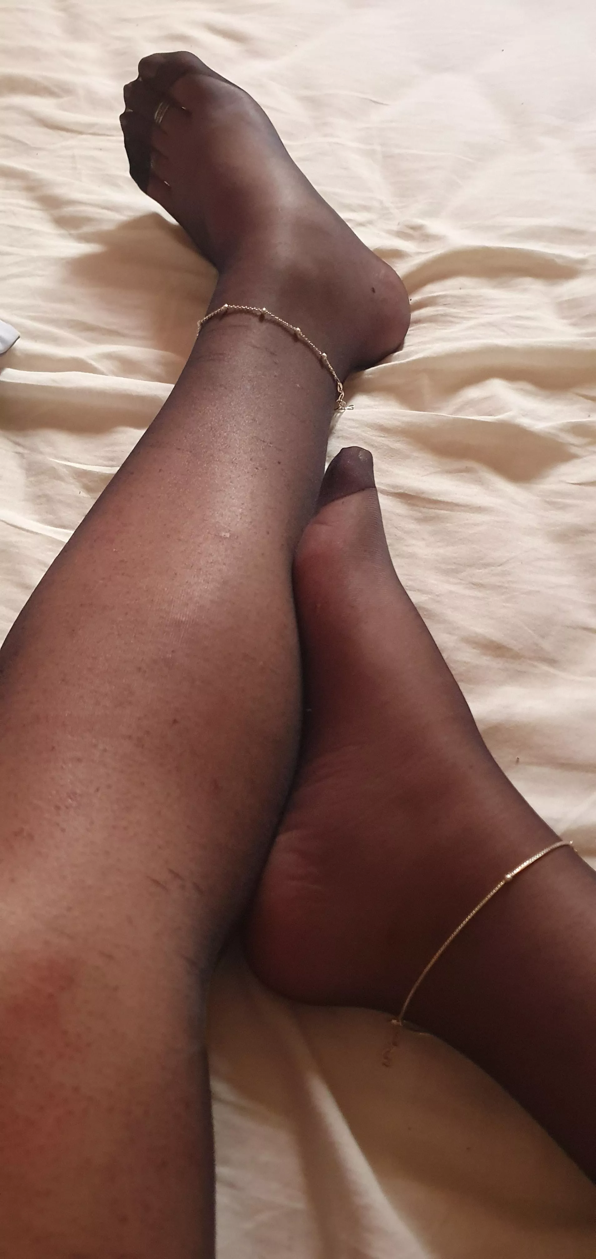 Do you like my feet? posted by ShyNaughtyLuna