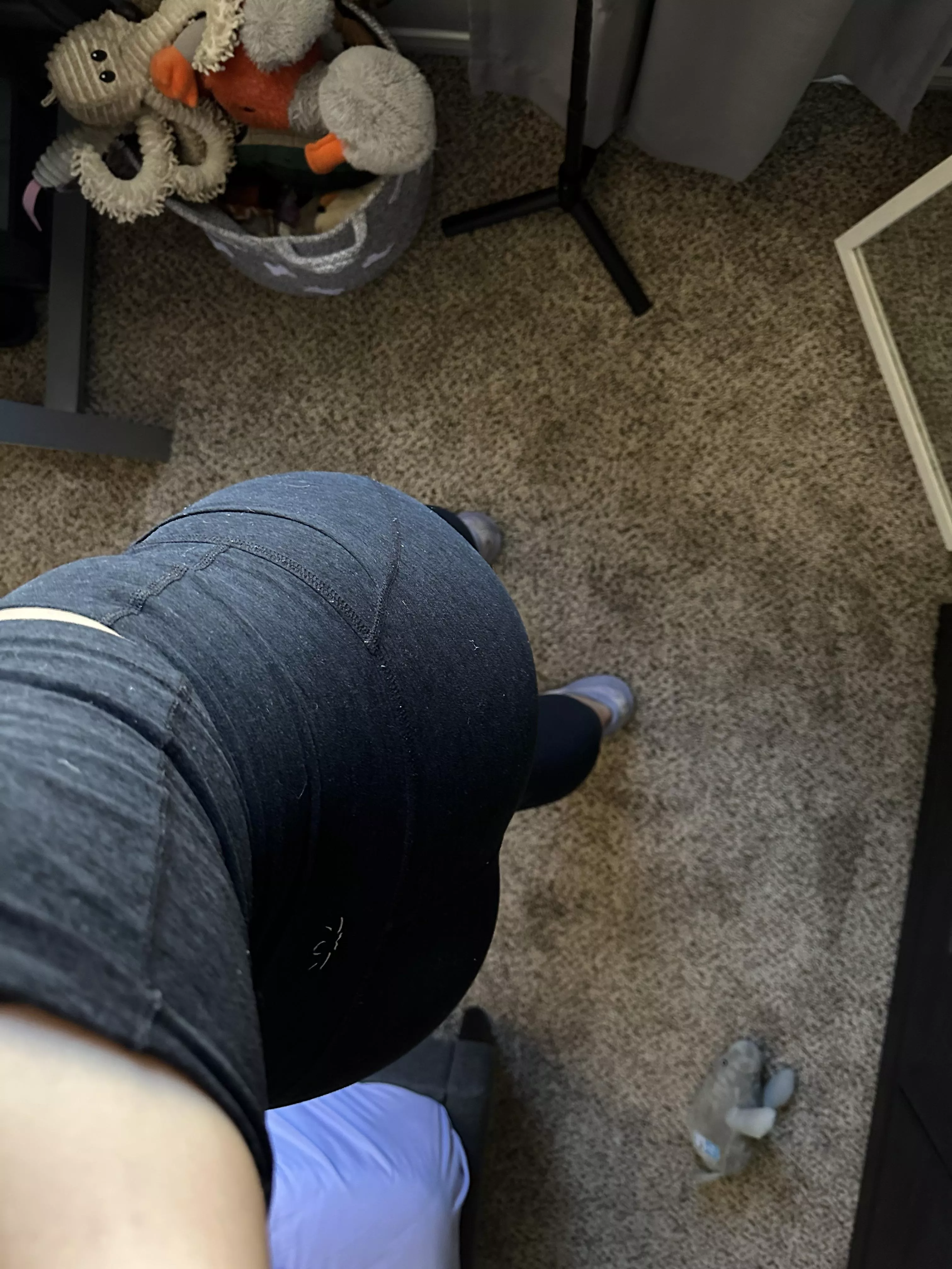 Every time I turn my head over my shoulder I am greeted with this posted by cumwcourt