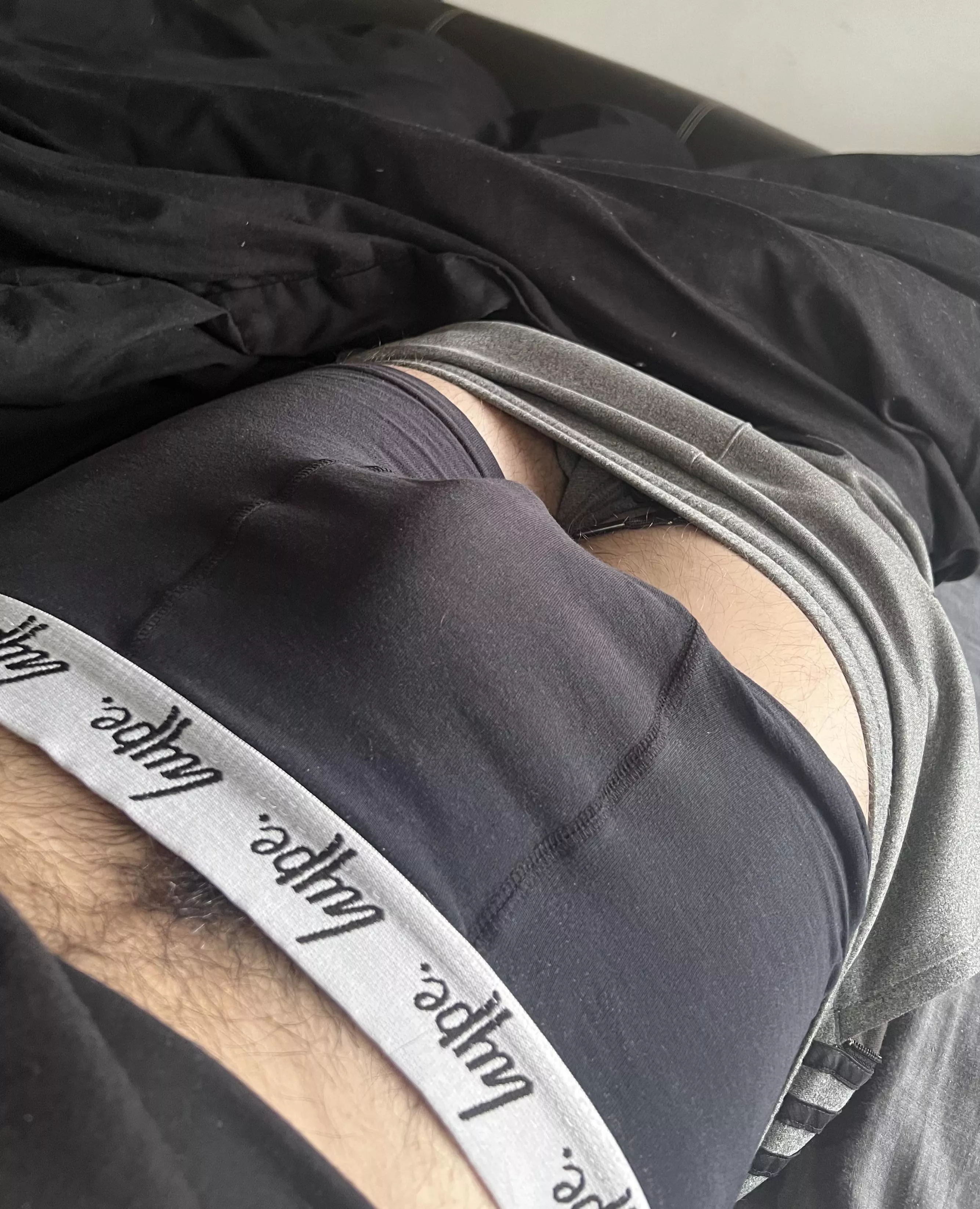 How’s it looking?😏 Dms open💦😈 posted by HungYoungAlpha-