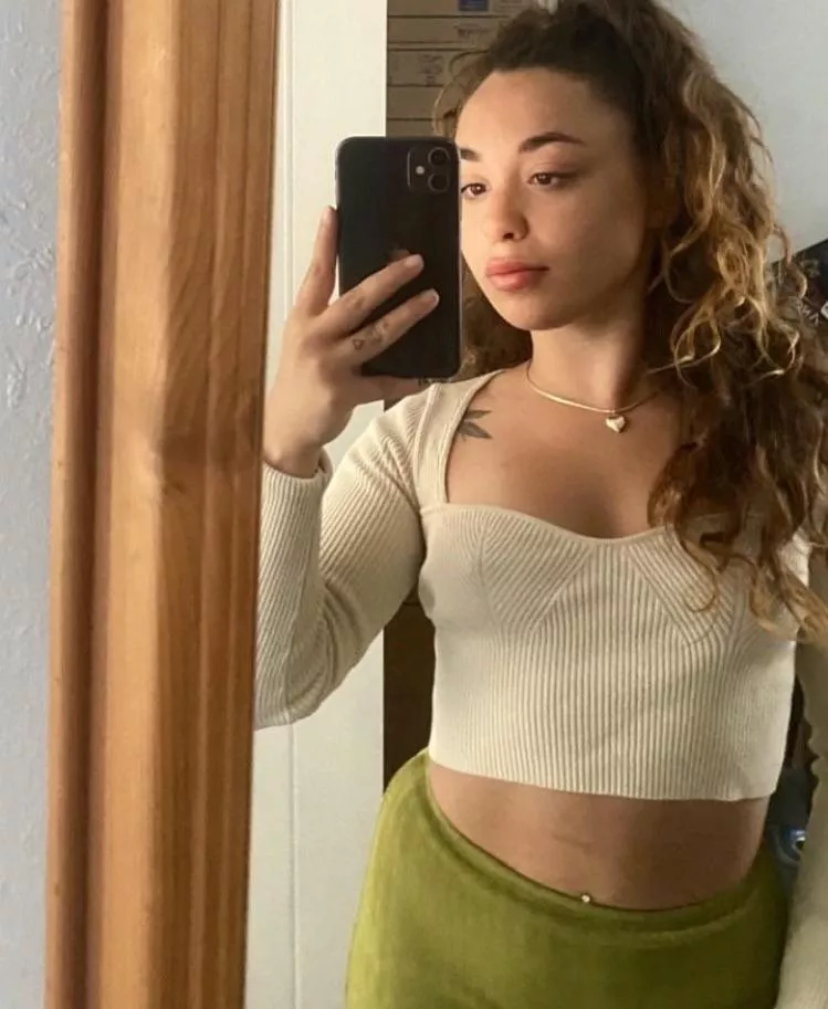 I felt cute in this outfit 🍀💕 Brazilian x Thai x Polish posted by ittybittyhottie