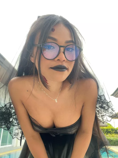 I want to go full Goth now, not just for Halloween.. by DollyDangerouse